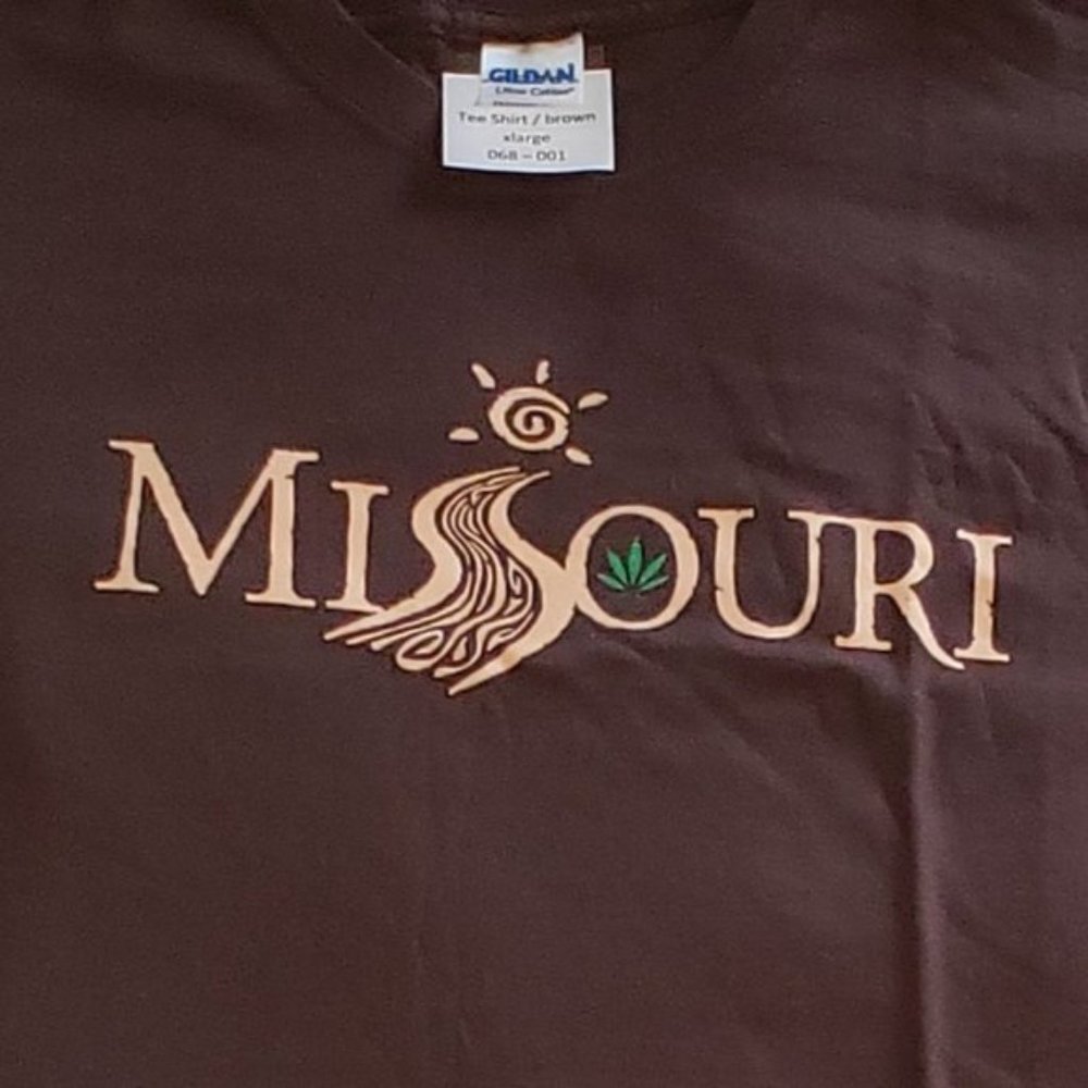Missouri Vintage Cannabis Tee Shirt brown xlarge 068